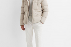 Reiss-Short-Puffer-Jacket-Monochromatic-Apres-Ski-Outfit-Men